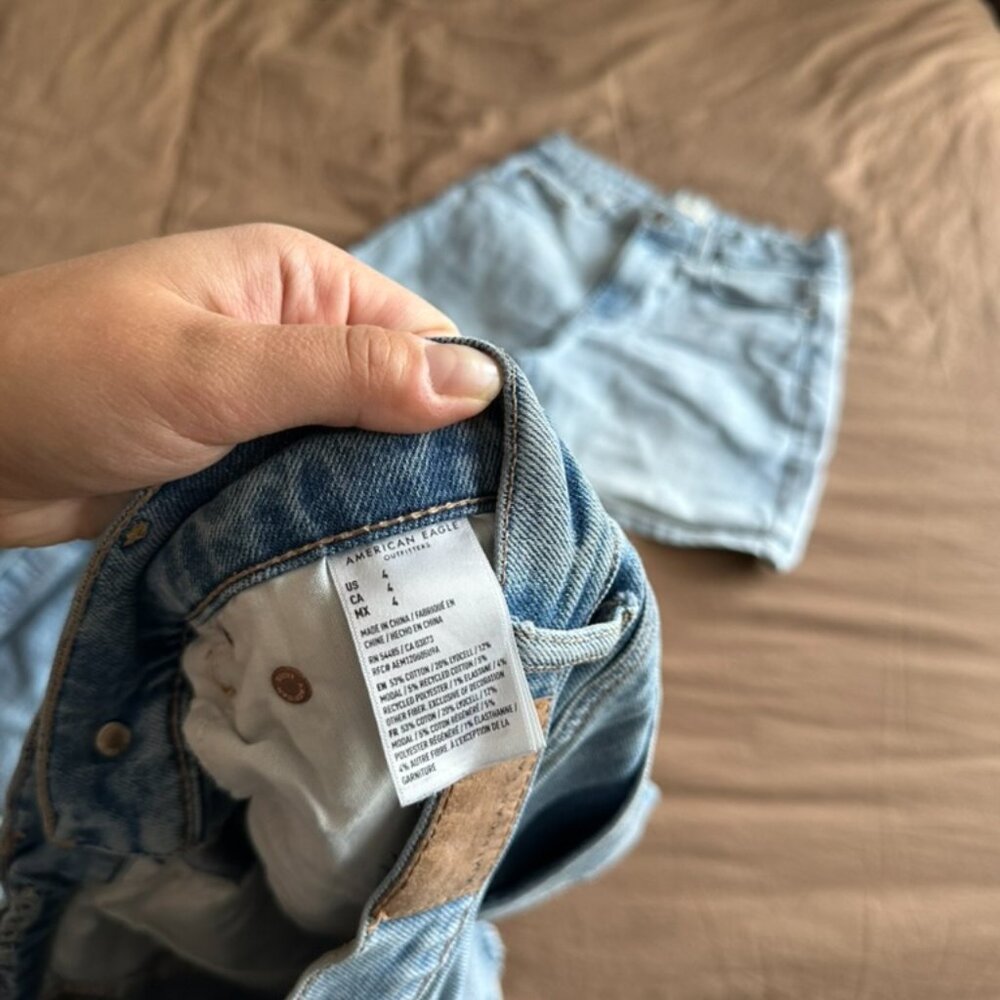 Comfortable American Eagle Shorts - image 2